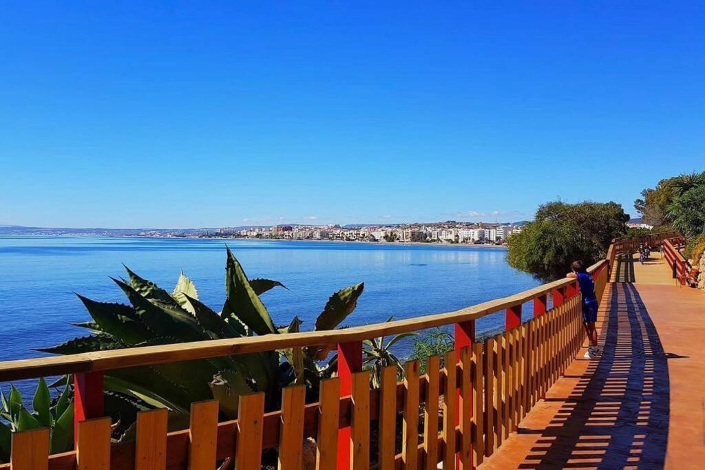 Beachfront Townhouse Estepona Esterno foto