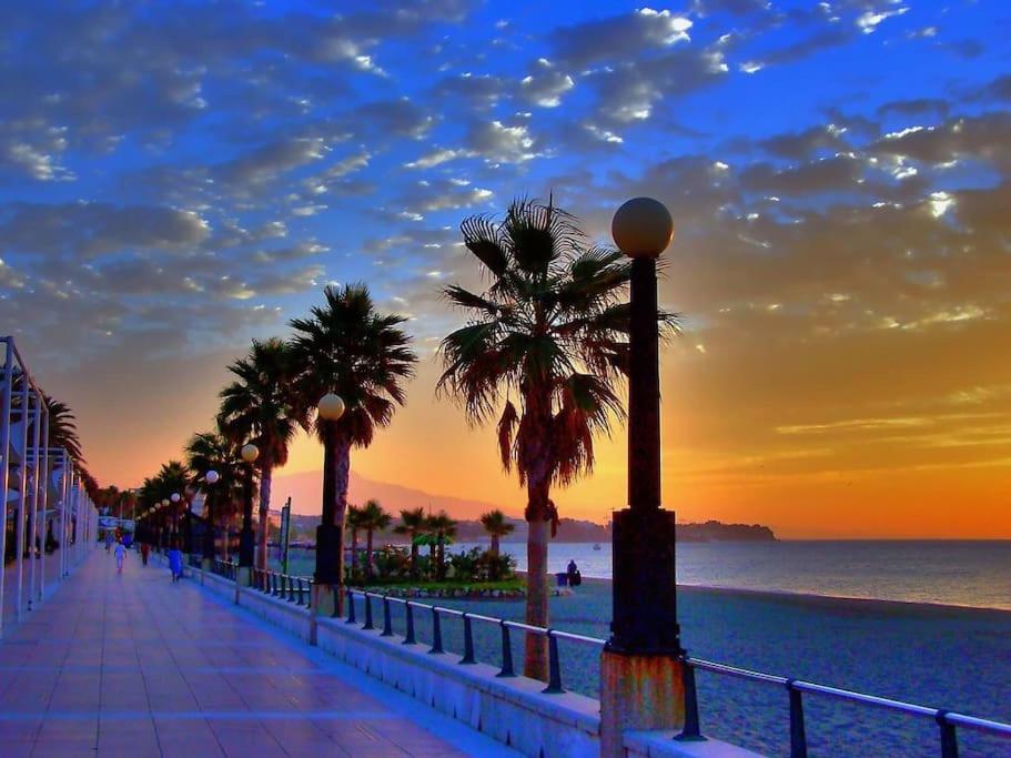 Beachfront Townhouse Estepona Esterno foto