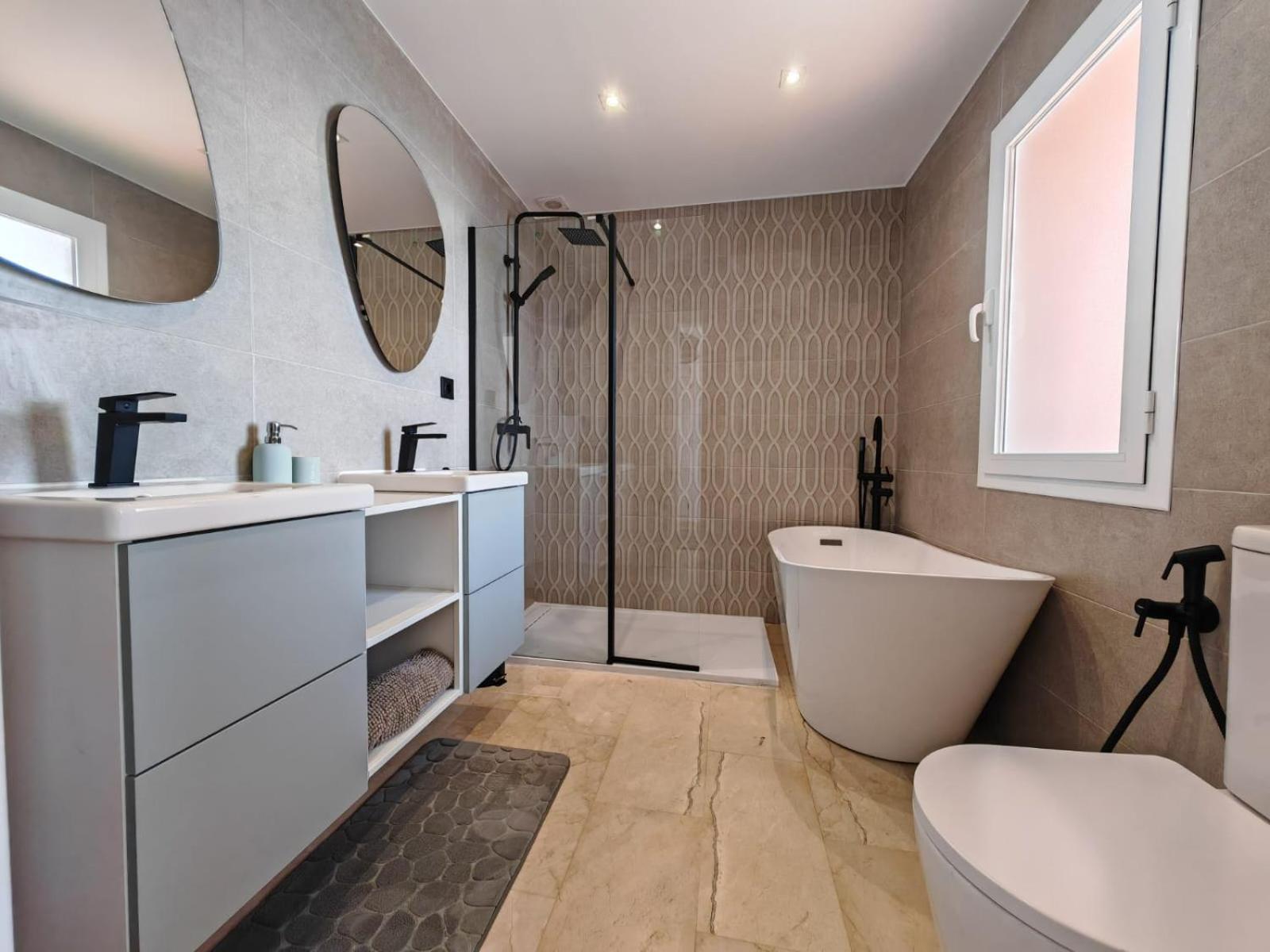 Beachfront Townhouse Estepona Esterno foto