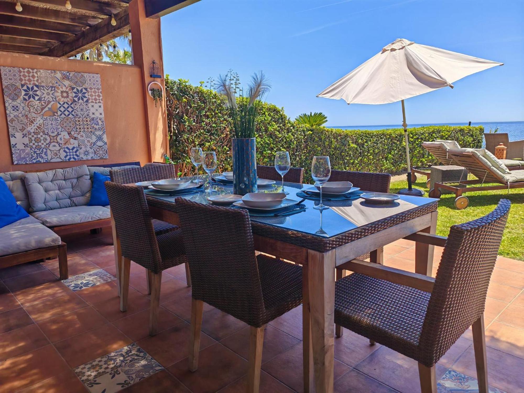 Beachfront Townhouse Estepona Esterno foto