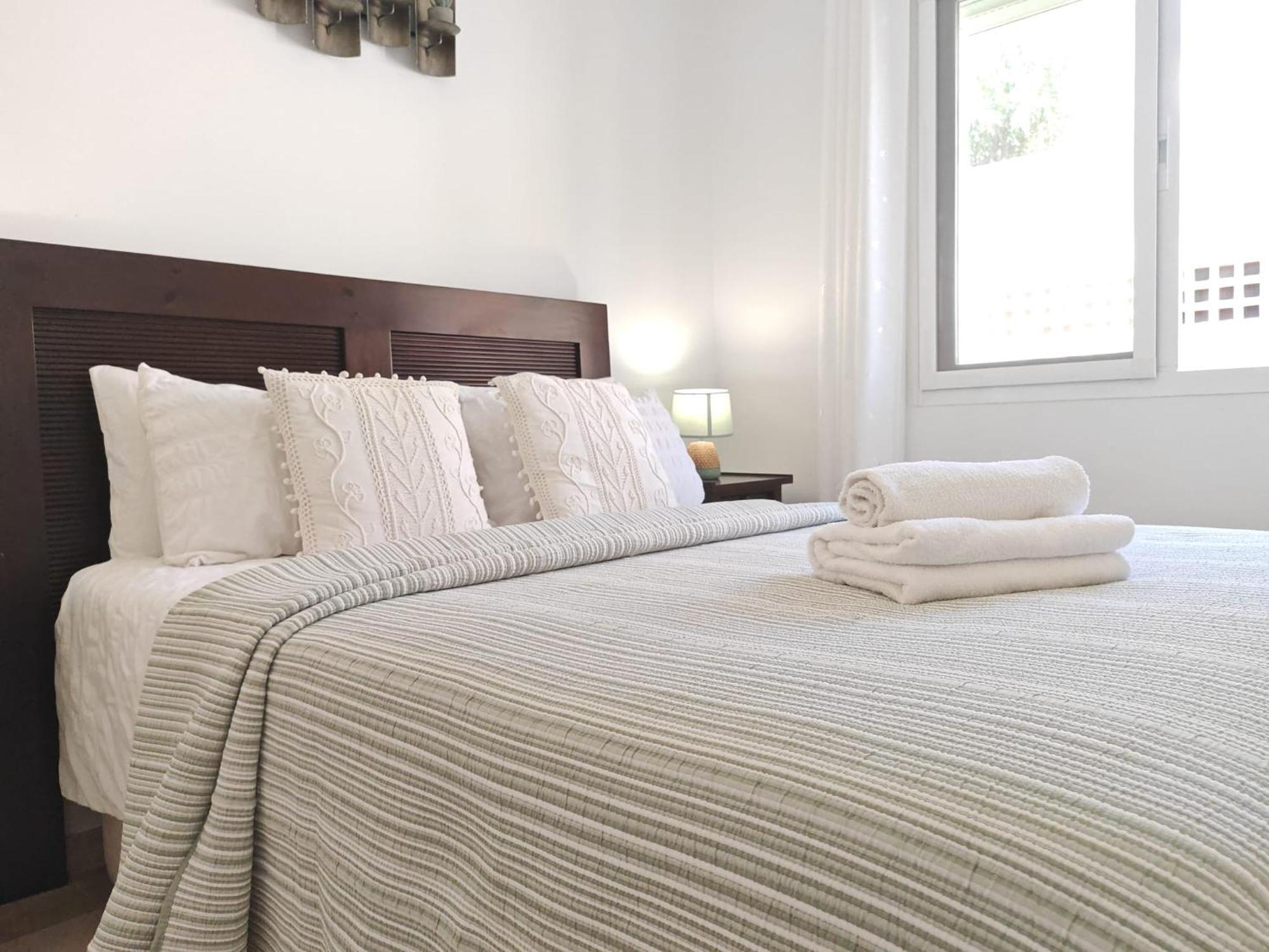 Beachfront Townhouse Estepona Esterno foto