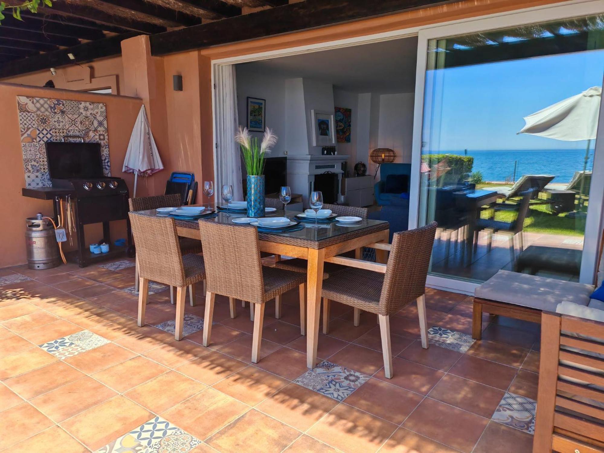 Beachfront Townhouse Estepona Esterno foto